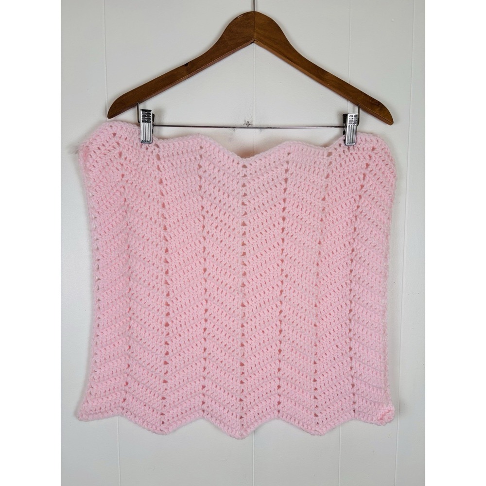 Handmade Pink Crochet Baby Doll Blanket Scalloped Hem 19"x19"‎ Square